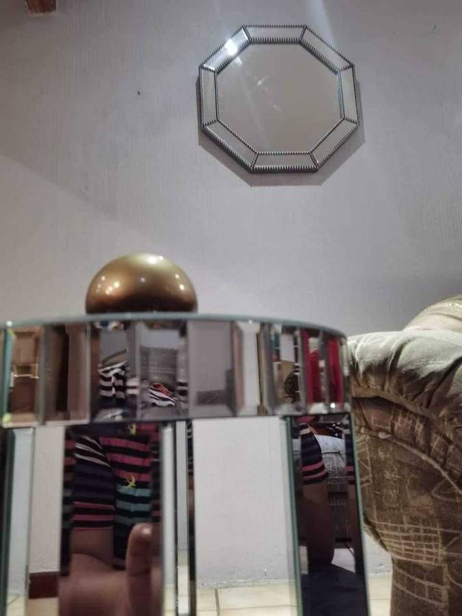 Calgary Claire Round Diamant Side Table