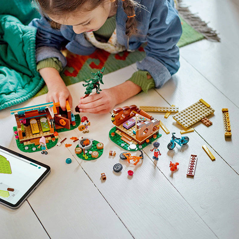 LEGO® 42624 - Friends Adventure Camp Cozy Cabins