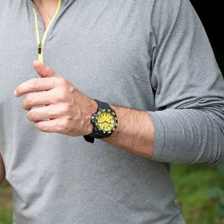 Luminox Sea Lion Black/Yellow Dial Men's Watch | X2.2055.1