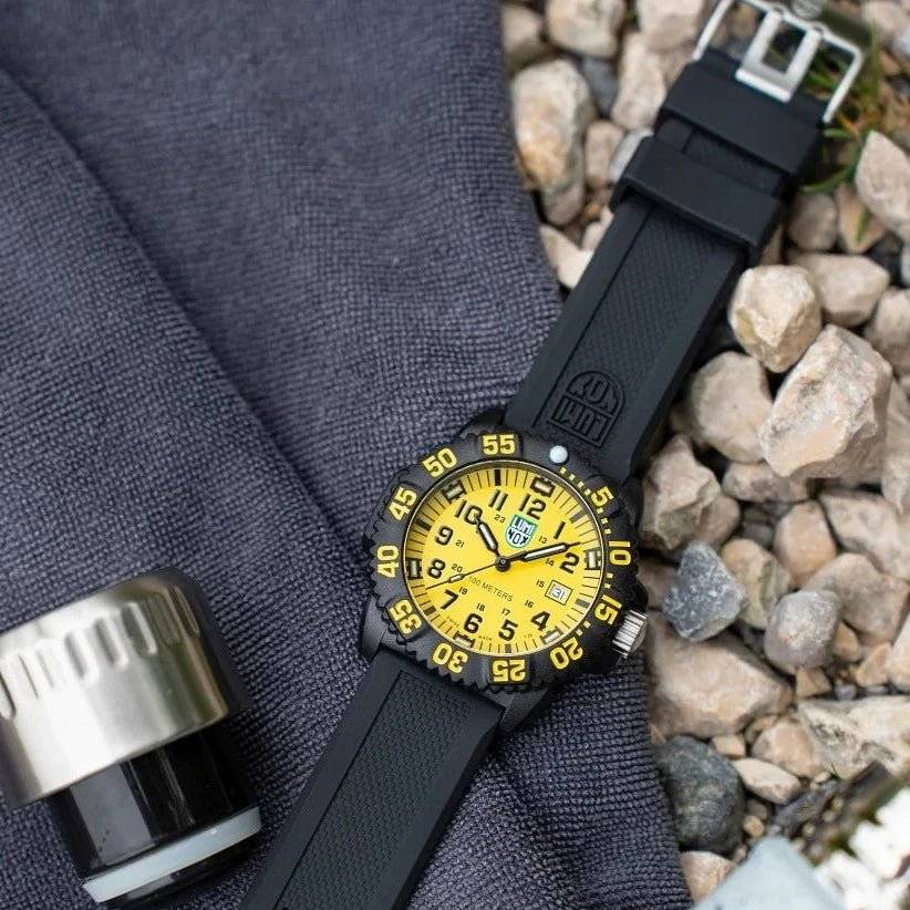 Luminox Sea Lion Black/Yellow Dial Men's Watch | X2.2055.1