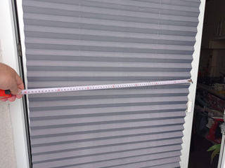 Sun shade for the windshield. On suction cups.