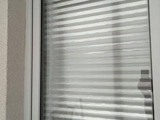 Sun shade for the windshield. On suction cups.