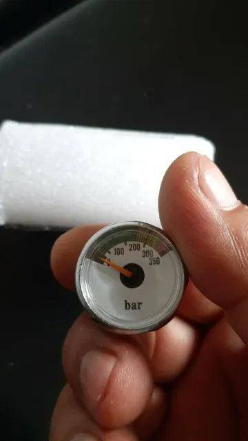 25MM PRESSURE GAUGE (300 BAR) - M8X1 THREADED