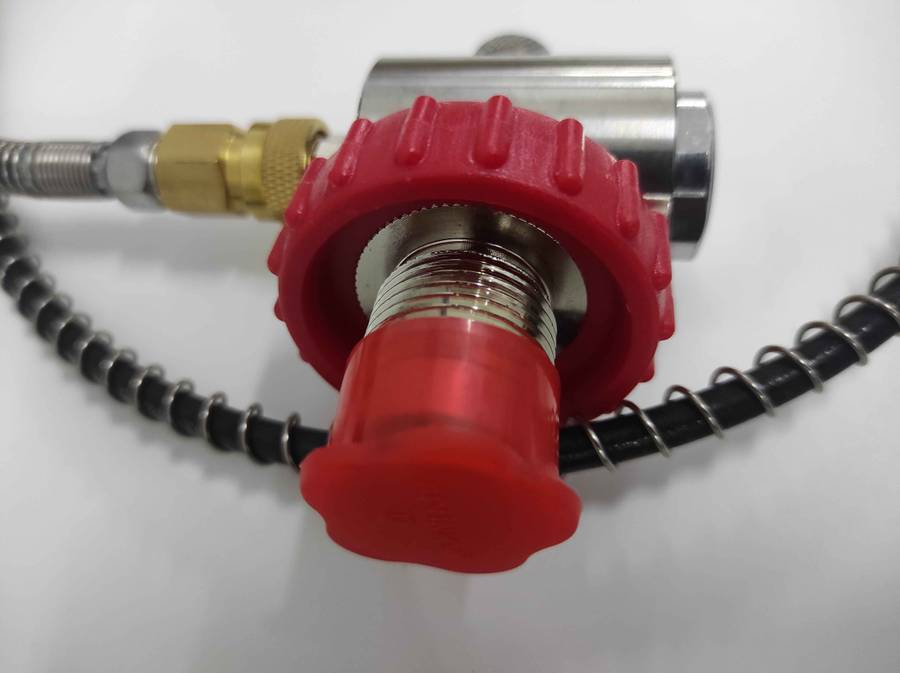 DIN FILLING STATION W/ HOSE & JOINER BIT