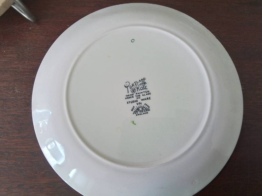 Portland Rose J&G Meakin Plate 23cm