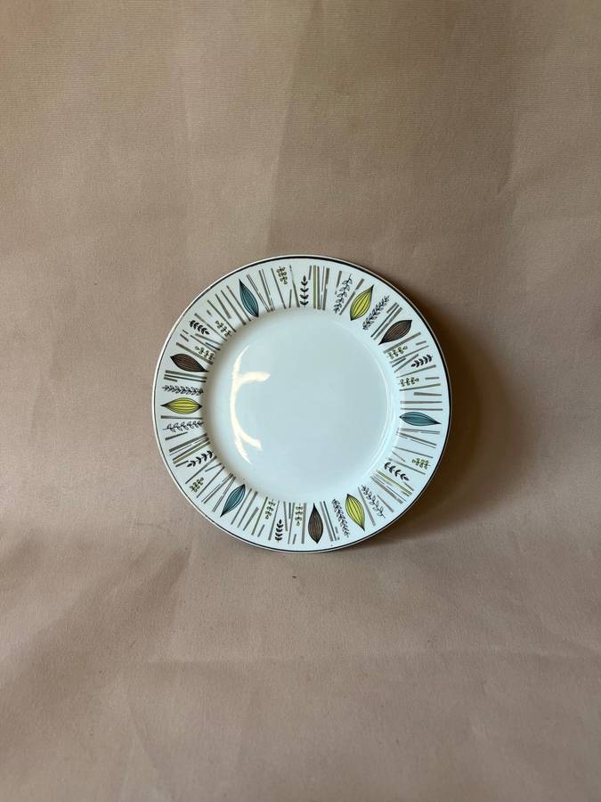 Alfred Meakin Glo Corinth White Side Plates 18cm