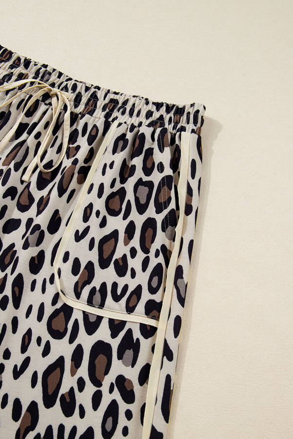Khaki Exposed Seam Patched Pocket Plus Size Drawstring Leopard Wide Leg Pants