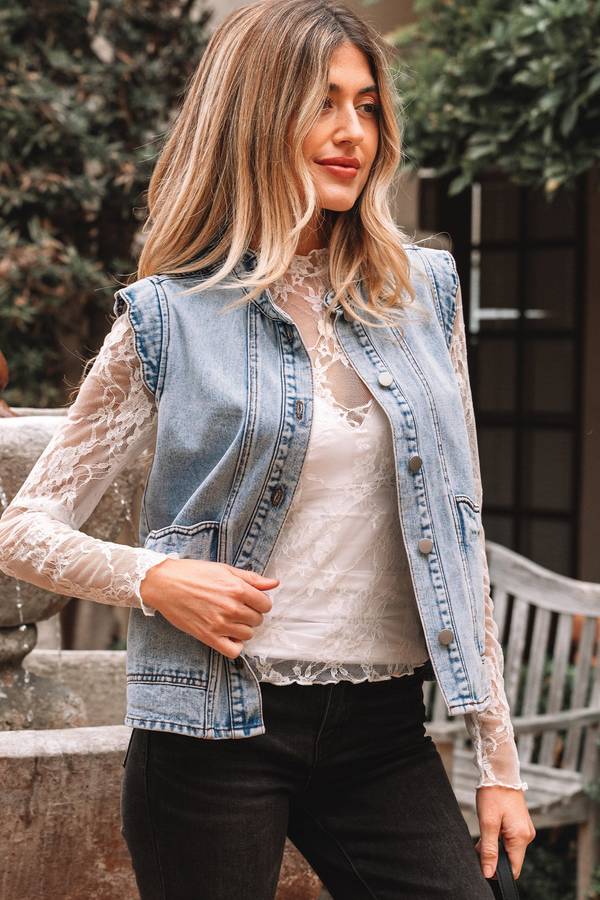 Beau Blue Scalloped Trim Patch Pocket Button Front Denim Vest