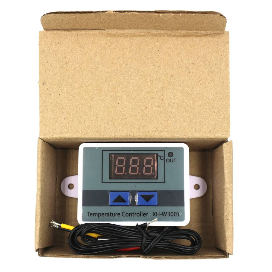 XH-W3001 220V Digital Temperature Controller (220V AC, 1500W)