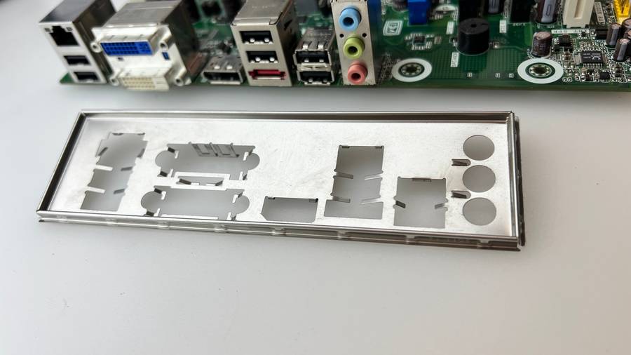 Intel DQ57TM Executive Series Q57 micro-ATX LGA1156 DDR3 1333MHz Desktop Motherboard (No Corrosion)