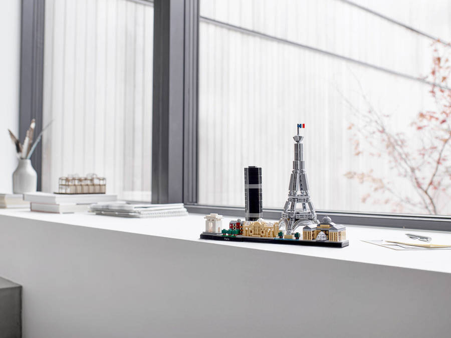 LEGO® Architecture Skyline Collection Paris Building Kit 21044