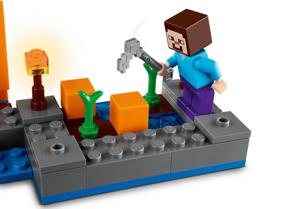 LEGO® Minecraft The Pumpkin Farm (21248)
