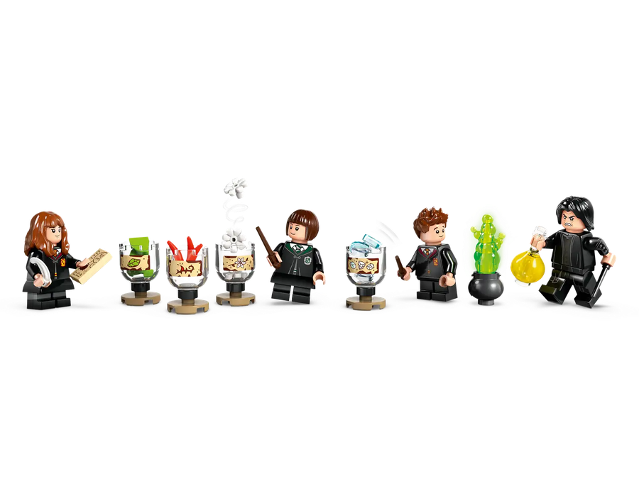 LEGO® Harry Potter Hogwarts Castle: Potions Class  (76431)