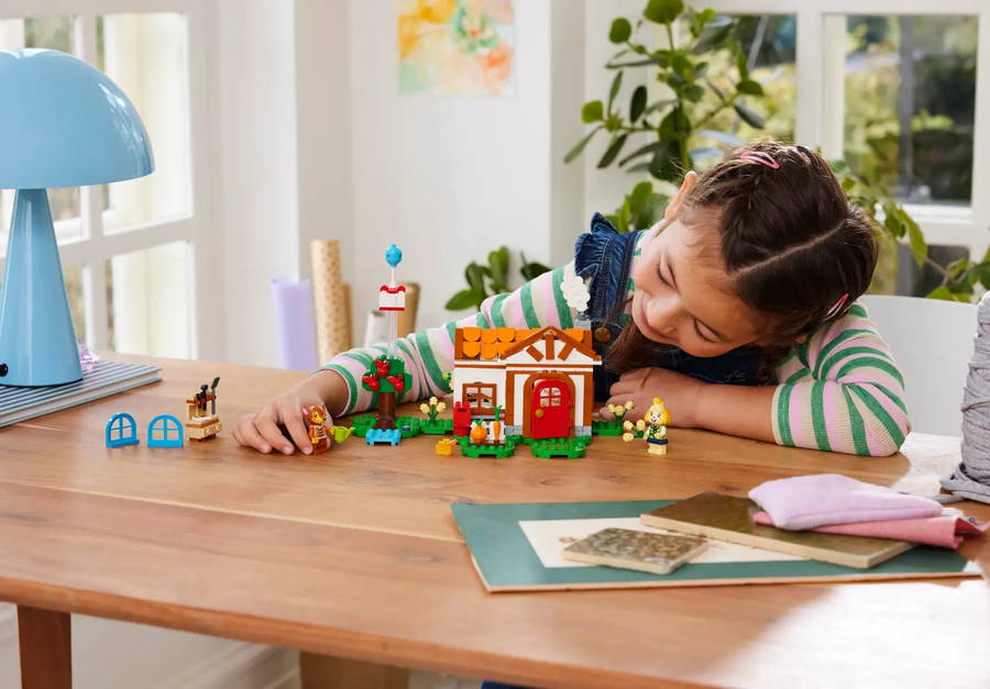 LEGO® Animal Crossing Isabelles House Visit (77049)