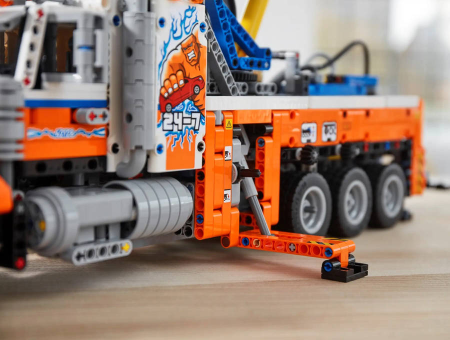 LEGO Technic 42128 Heavy-duty Tow Truck