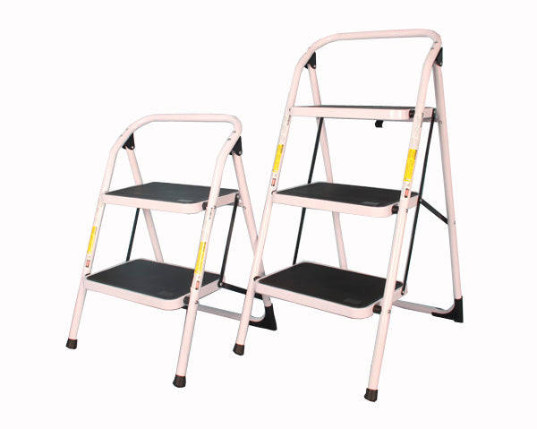 A Scend 2 Step Ladder With Non Slip Steps