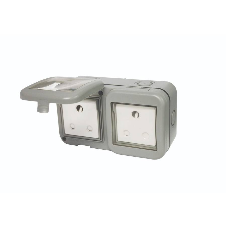 Masterplug Ip55 Double Unswitched 16 A Sa Outdoor Socket (2 X 3 Pin)