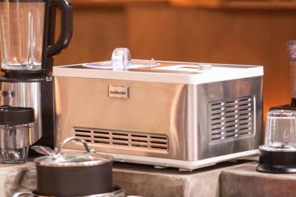 SnoMaster - 2L Automatic Ice Cream Maker