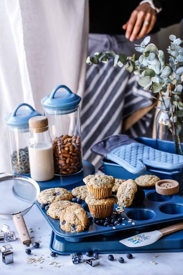 Olala 12 Cup Muffin Pan