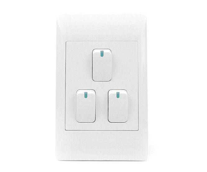3-levers 1-way wall switch 2x4 sti-1020