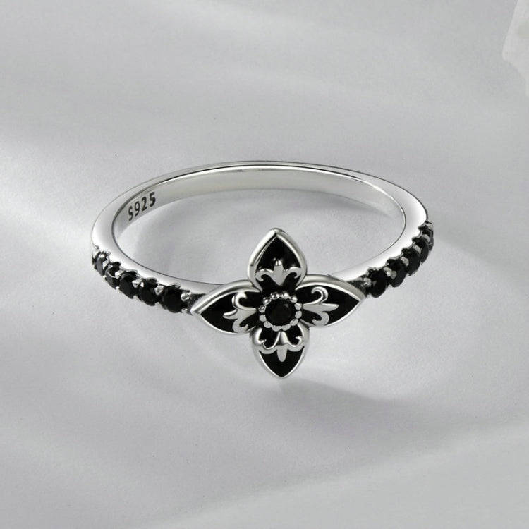 SCR1075 S925 Sterling Silver Oxidized Retro Elegant Black and White Flower Ring(7)