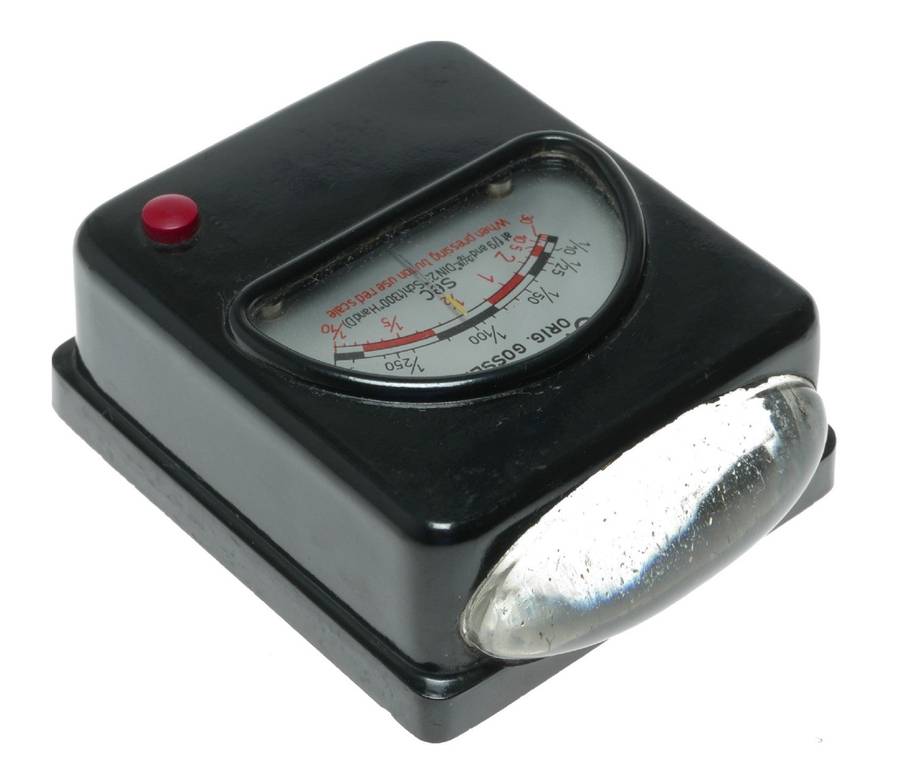 Gossen Ombrux Light Meter with Exposure Times and DIN Scale