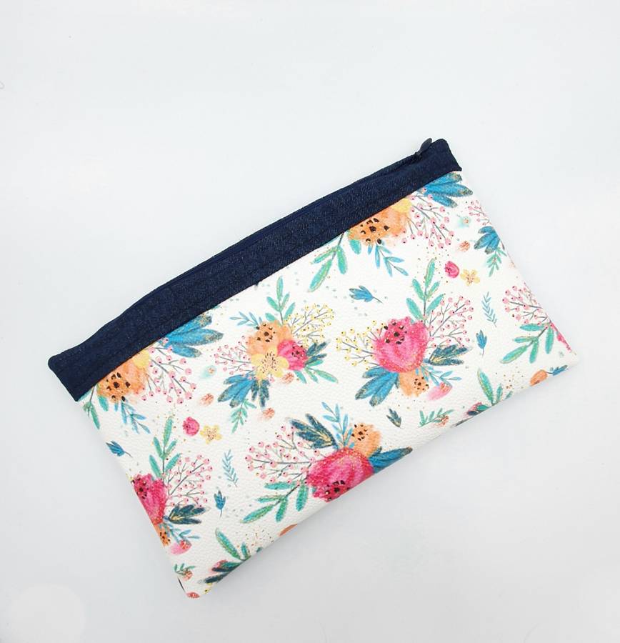 Rose roller organizer