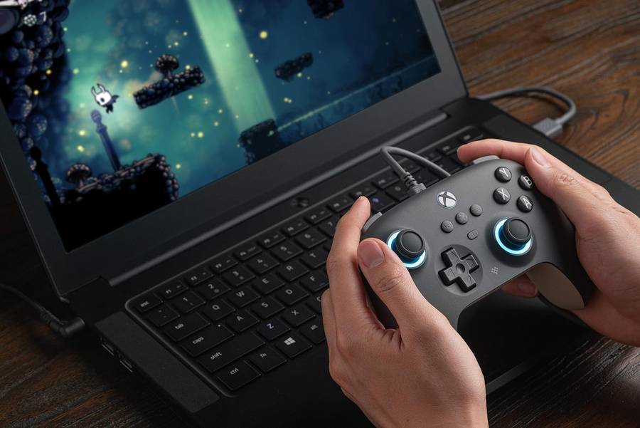 8BitDo Ultimate C Wired Controller for Xbox with Hall Effect Joysticks and Hall Triggers Grey