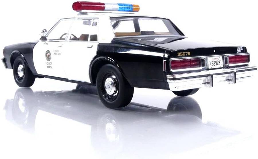 Greenlight Collectibles - 1/18 Artisan Collection - Terminator 2 (1991) - 1987 Cheverolet Caprice...