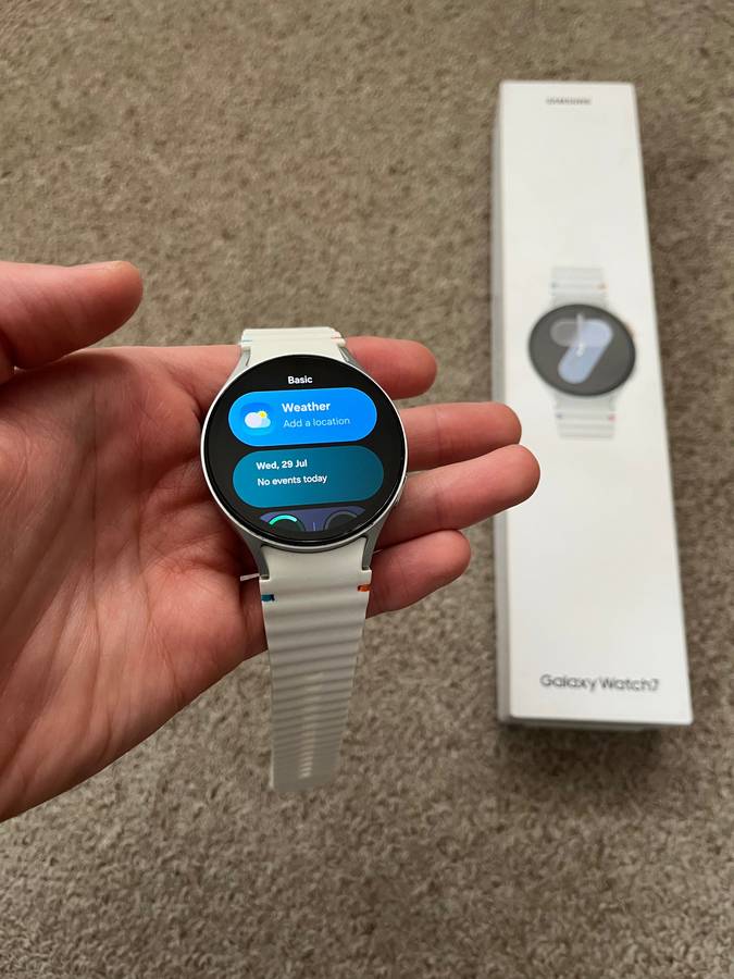 Samsung Galaxy Watch 7 LTE 44mm Excellent condition with box and charger