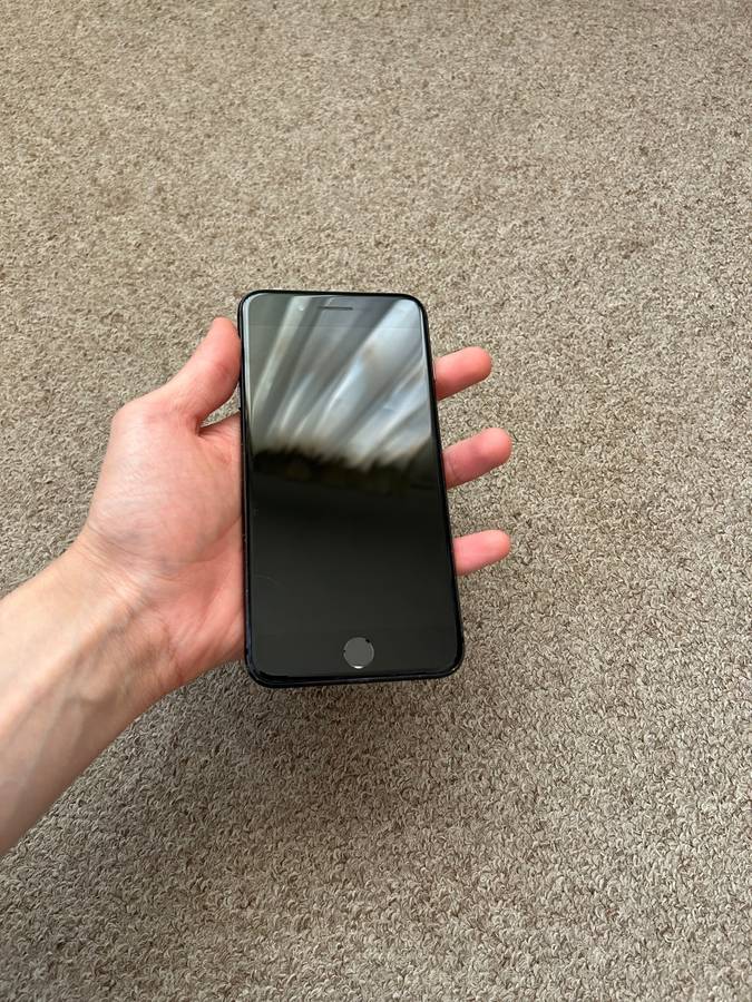 iPhone 8 Plus 256gb good condition 100% battery health