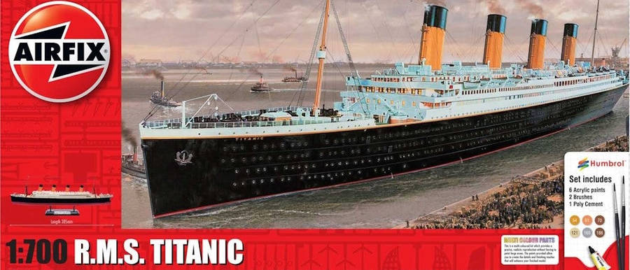 RMS Titanic Medium Gift Set 1/700 Scale Airfix A50164A