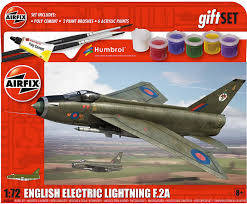 English Electric Lightning F.2A Gift Set 1/72 Scale Airfix A55305A