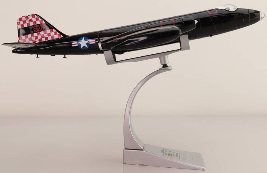 Martin RB-57A 1/72 Scale Corgi AA34702