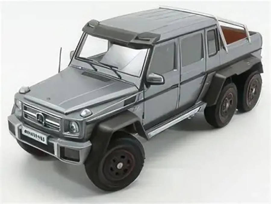 Mercedes-Benz G63 AMG 6 X 6 Platinum 1/18 Scale Auto Art AA76308