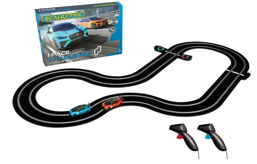 I-Pace Challenge 2 x Jaguar I- Pace 1/32 Scalextric C1401P