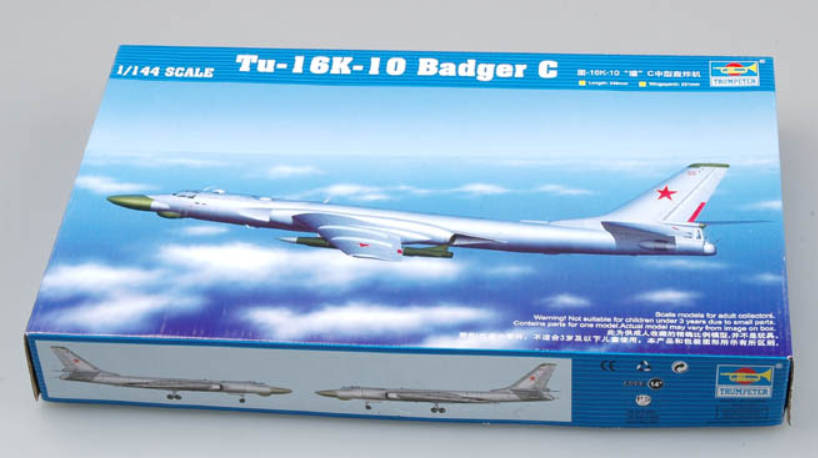 Tupolev Tu-16K-10 Badger 1/144 Scale Trumpeter 03908