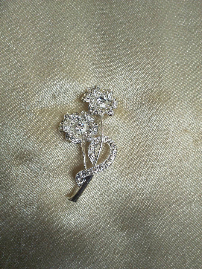 Bling flower brooch