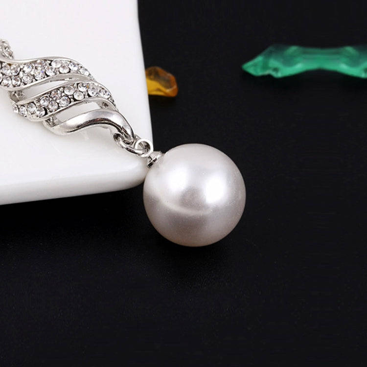 Set Jewelry (1 Pair Earrings and 1 PCS Necklace Included) Chic  Pearl and Rhinestone Pendant Neck...