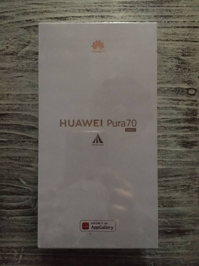 New sealed Huawei Pura 70 flagship