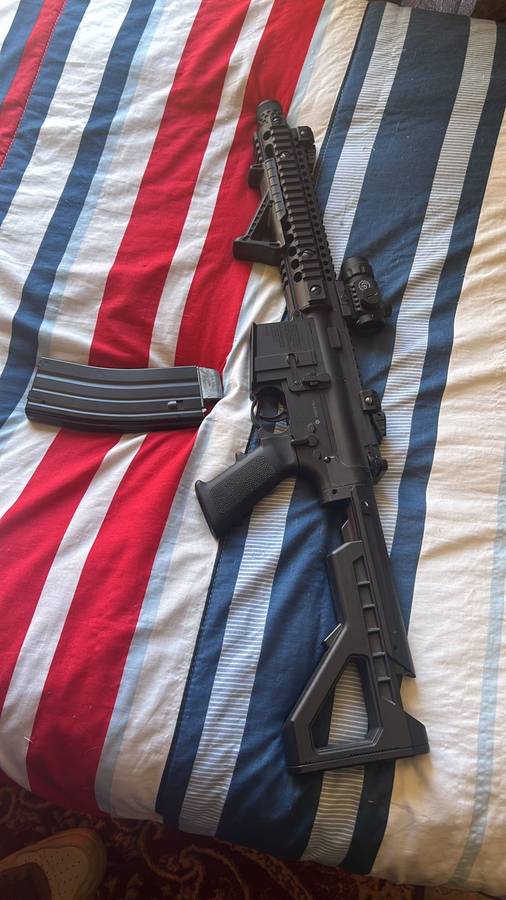 DPMS SBR Full Auto Compact 4.5MM BB Rifle with scope