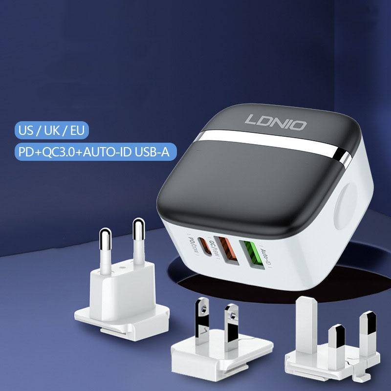 LDNIO A3513Q 32W QC3.0 3 USB Ports Phone Adapter UK Plug with 8 Pin Cable