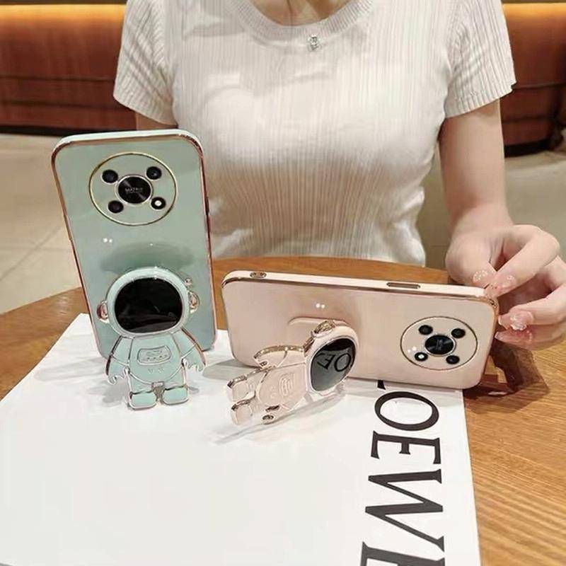 For Huawei Mate 40 Pro+ Electroplating Astronaut Holder Phone Case(Black)