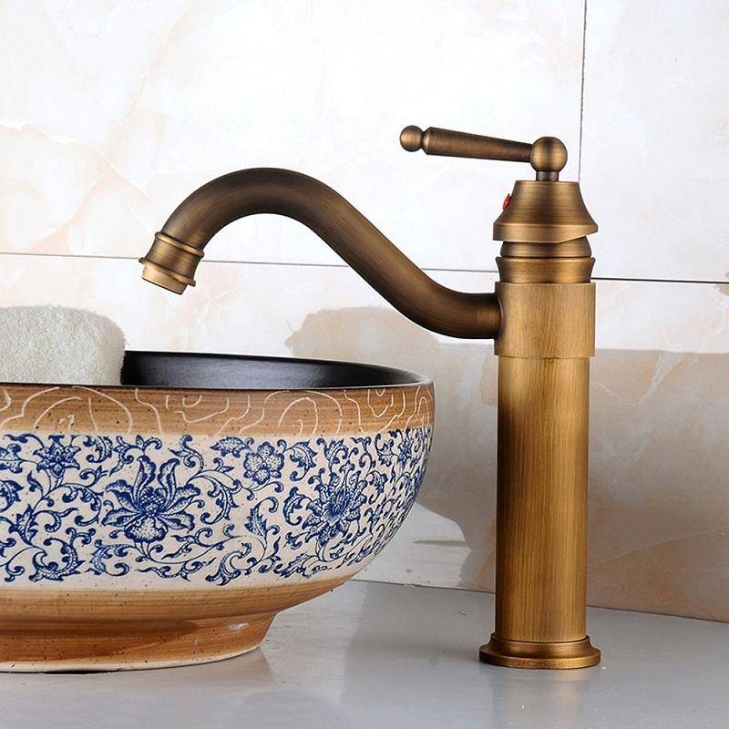 Single Hole Seated Copper Faucet Antique Basin Faucet