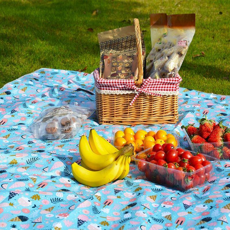 Spring Outing Portable Moisture-proof Picnic Mat Outdoor Tent Campground Mat, Size: 150x200cm(Khaki)