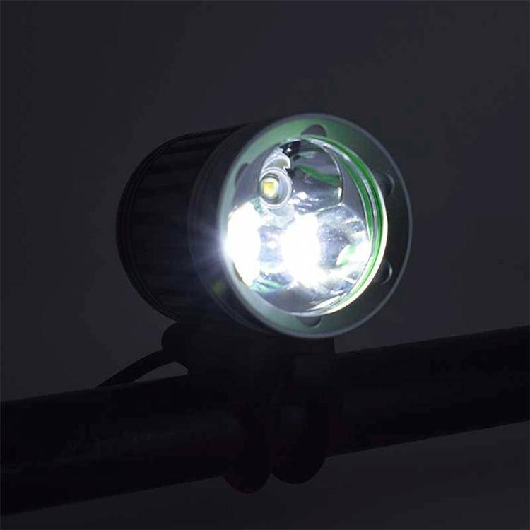 CREE XM-L 3 x T6 3 Mode 3800LM Bicycle Light and Headlight