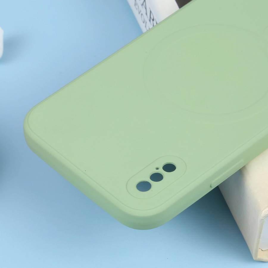 For iPhone X / XS Liquid Silicone Full Coverage Shockproof Magsafe Phone Case(Green)
