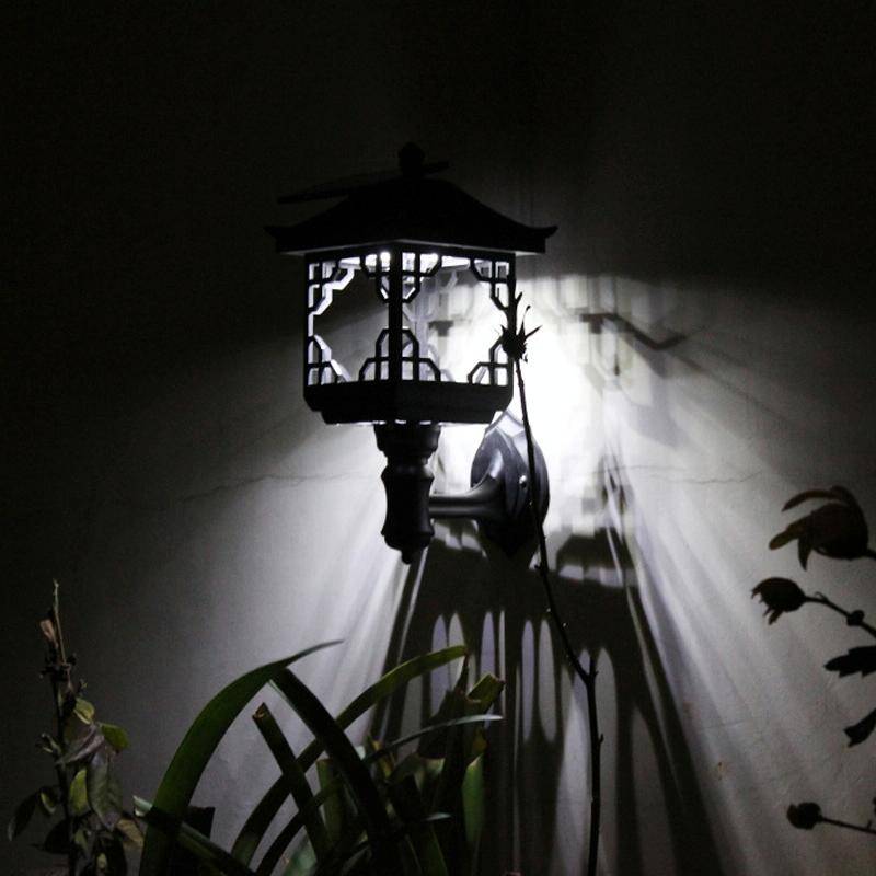 8 LED Solar Outdoor House Appearance Lawn Garden Decoration Light(Black Floor Lamp)