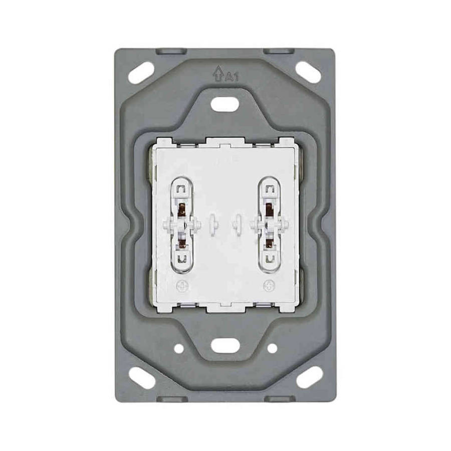 VETi 3 2 Lever 1-Way Light Switch Yoke 4 x 2