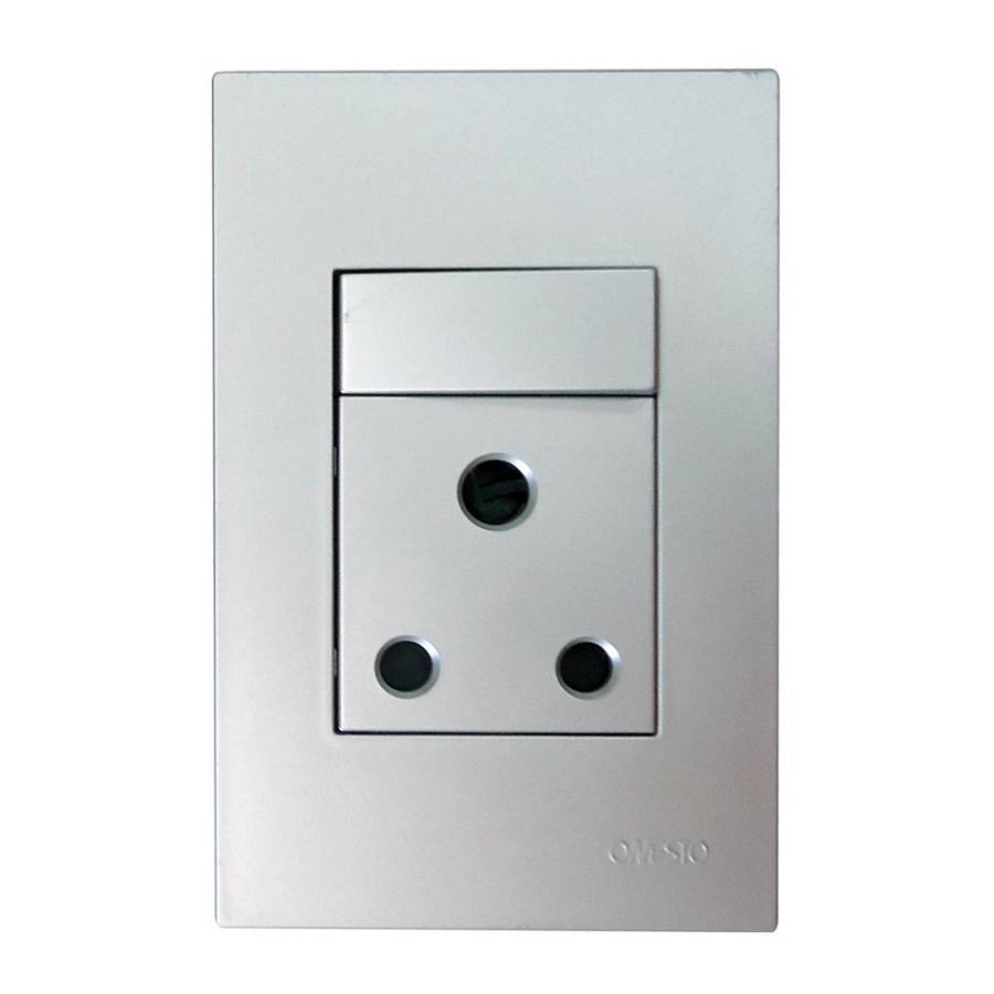Onesto Matrix Wall Socket Vertical RSA 2 x 4